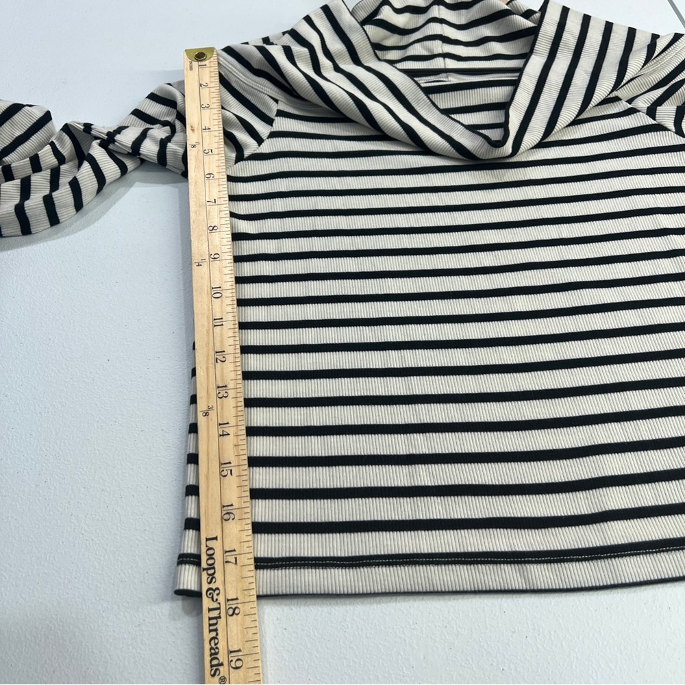 American Eagle Ribbed Black & White Striped Off-Shoulder Long Sleeve Crop Top L - Picture 12 of 12